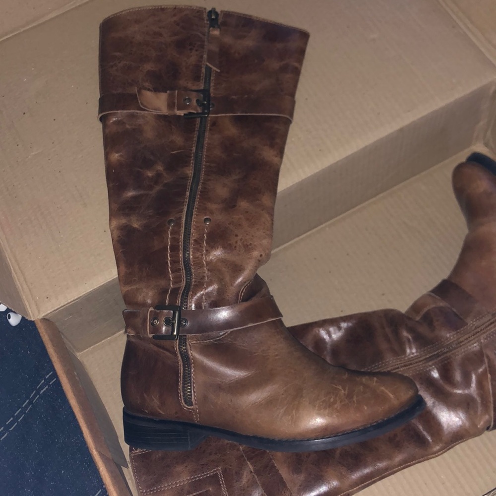 From the brand Matisse Size 7 color dark brown